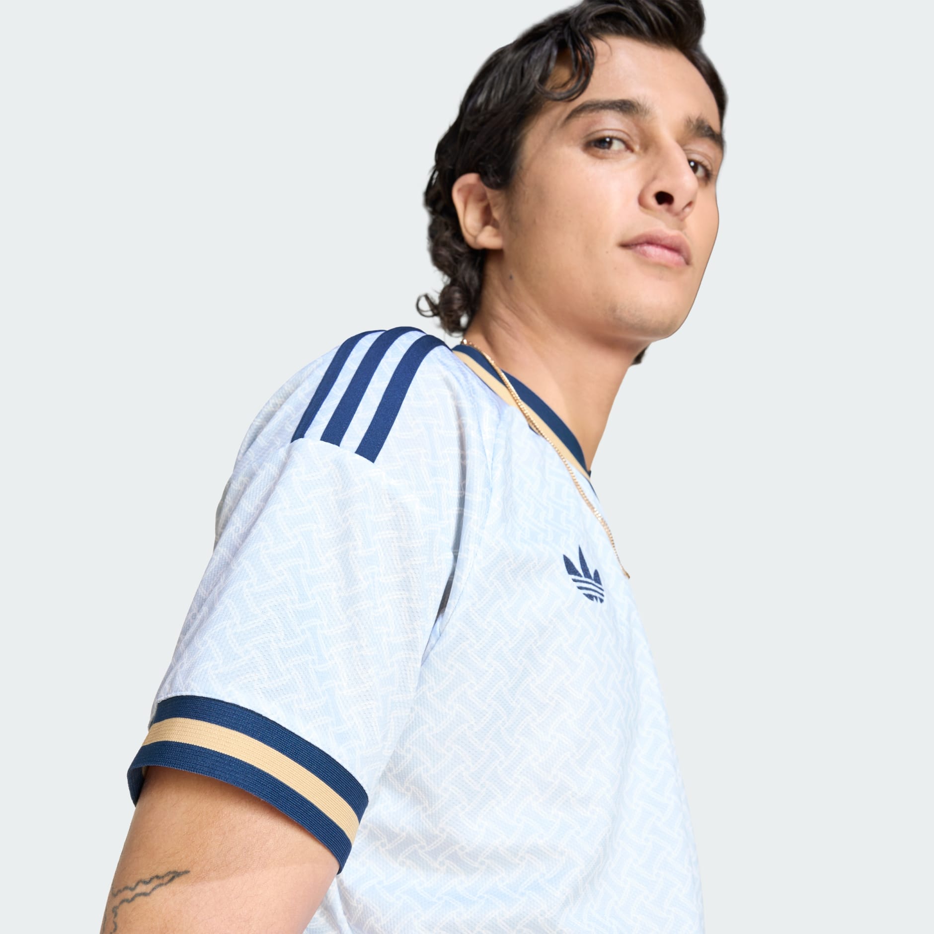 Italy 26 Away Jersey