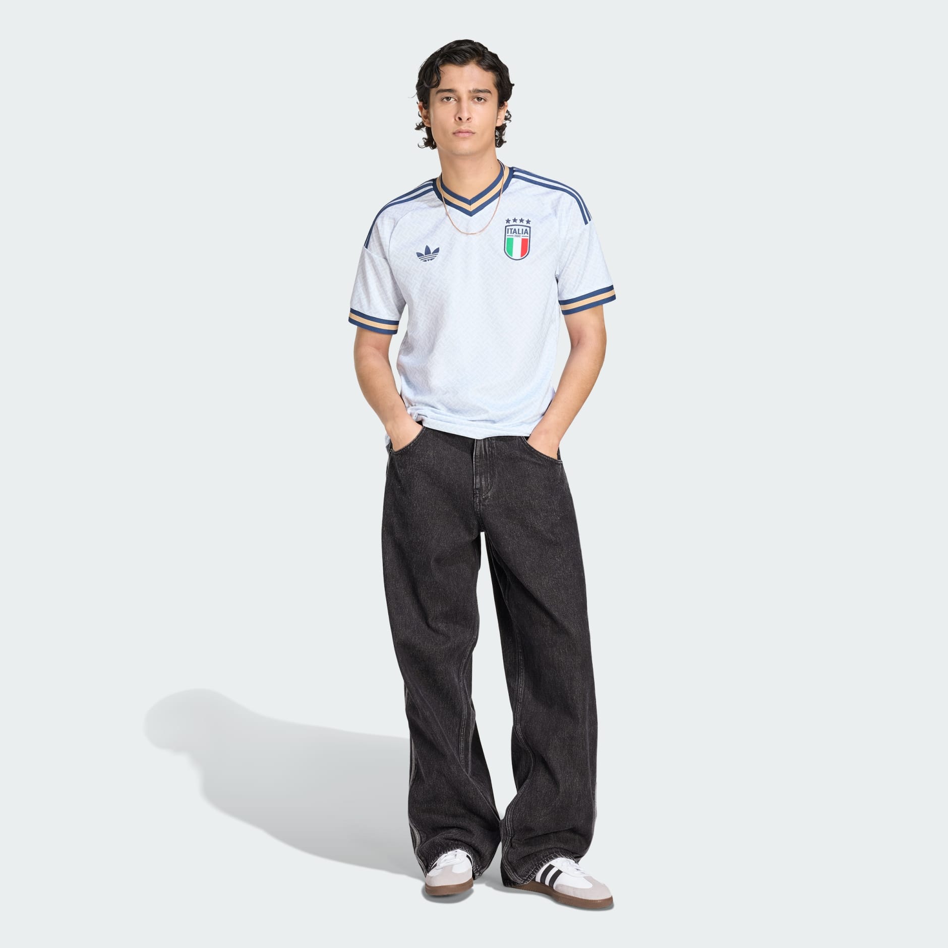 Italy 26 Away Jersey
